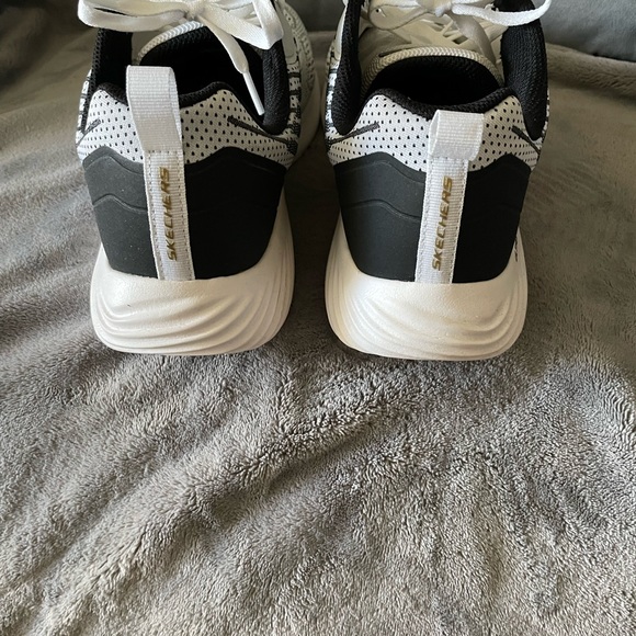 Skechers men’s shoes - Picture 3 of 6